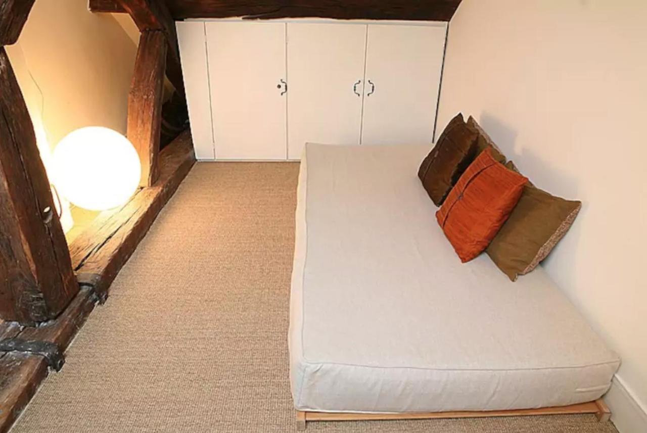 Charming Cosy Triplex In Trendy Marais Apartment ปารีส ภายนอก รูปภาพ