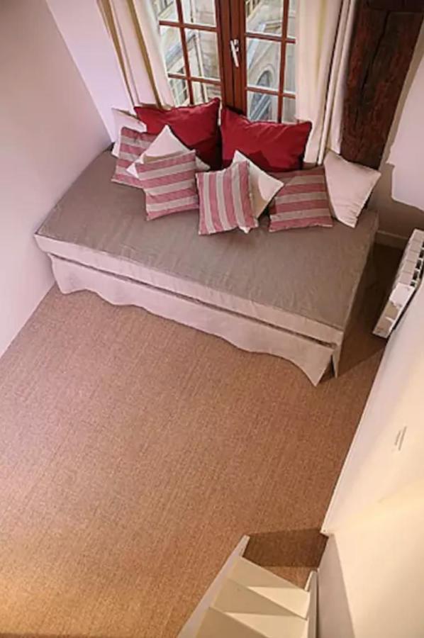 Charming Cosy Triplex In Trendy Marais Apartment ปารีส ภายนอก รูปภาพ