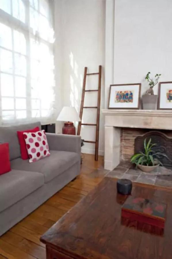Charming Cosy Triplex In Trendy Marais Apartment ปารีส ภายนอก รูปภาพ