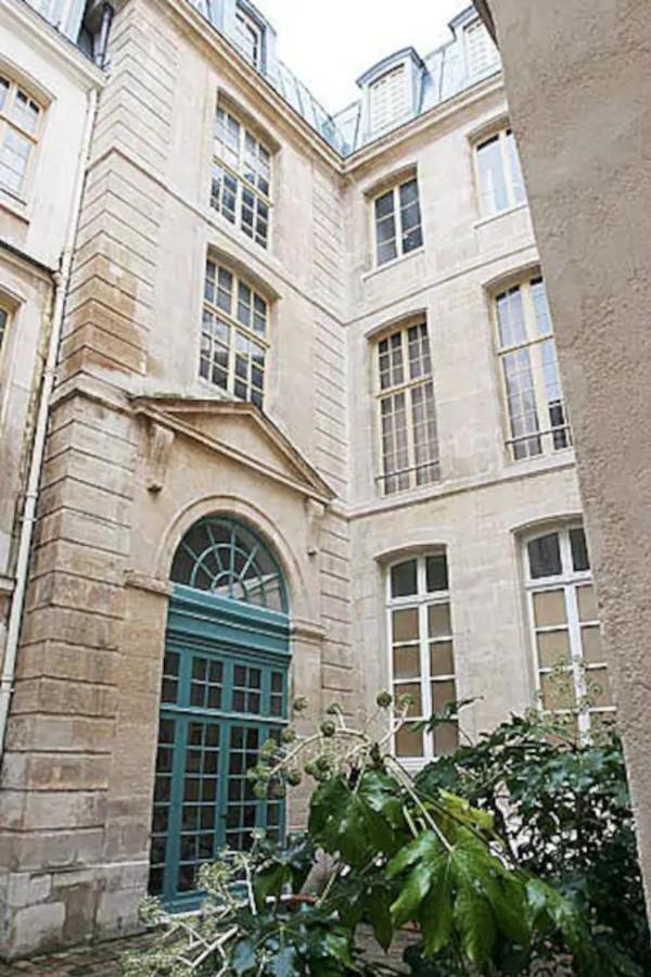 Charming Cosy Triplex In Trendy Marais Apartment ปารีส ภายนอก รูปภาพ
