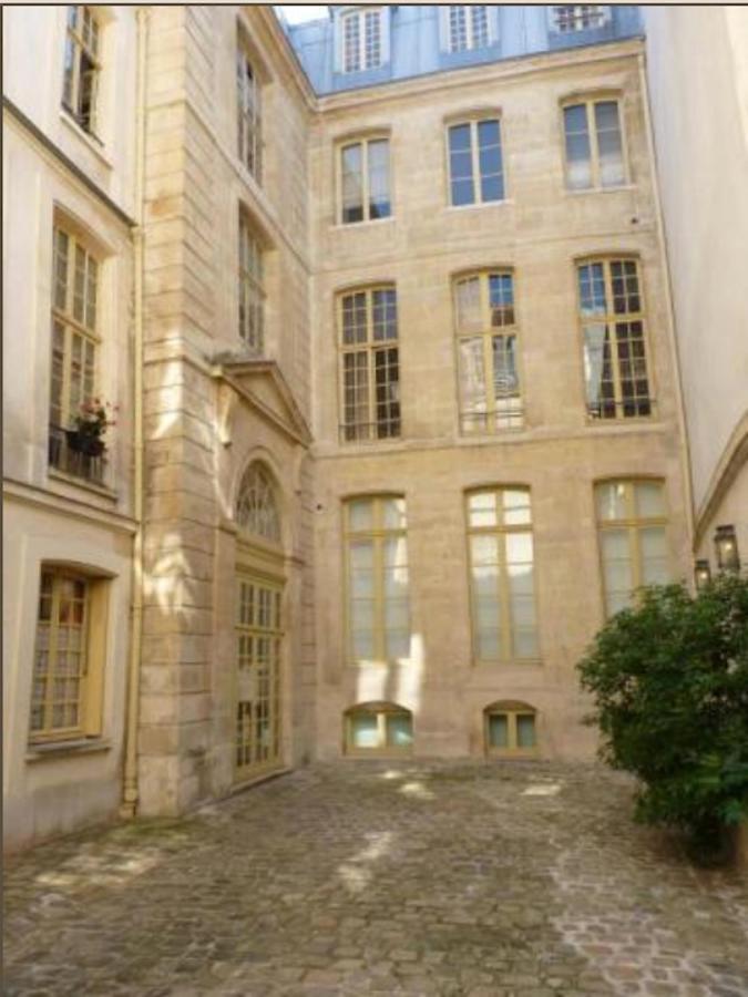 Charming Cosy Triplex In Trendy Marais Apartment ปารีส ภายนอก รูปภาพ