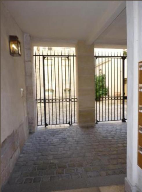 Charming Cosy Triplex In Trendy Marais Apartment ปารีส ภายนอก รูปภาพ