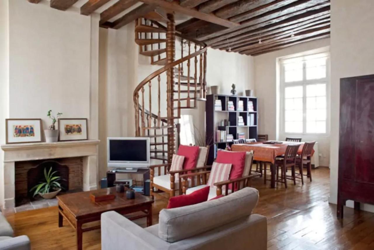 Charming Cosy Triplex In Trendy Marais Apartment ปารีส ภายนอก รูปภาพ